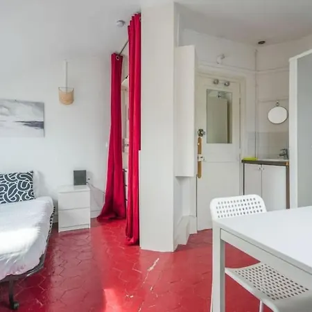 Studio With Pantheon View Apartment